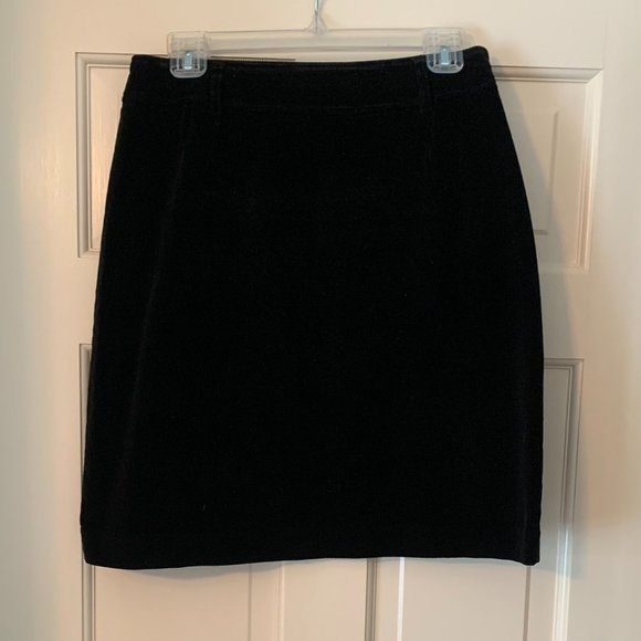 2/$25 Black Corduroy Liz Claiborne Mini Skirt - Size 8 - Picture 1 of 7